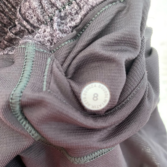 Lululemon hotty hot shorts - Picture 4 of 4